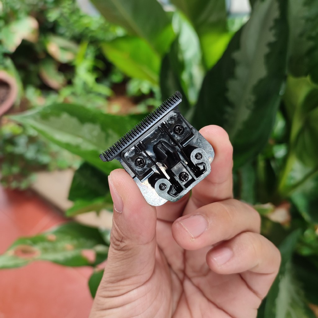 Lưỡi thay thế chấn viền Kemei - 2299 (Giá thợ)