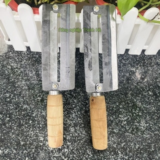 Dụng cụ róc vỏ mía - D36
