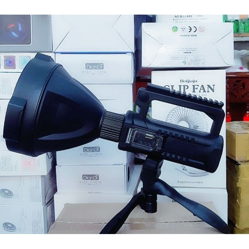 Đèn Pin Xách Tay Siêu Sáng W591