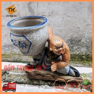 Tượng la hán bê chậu gốm Bát Tràng