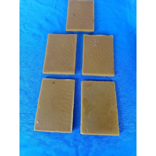 Miếng sáp dụ ong nội, ong ruồi