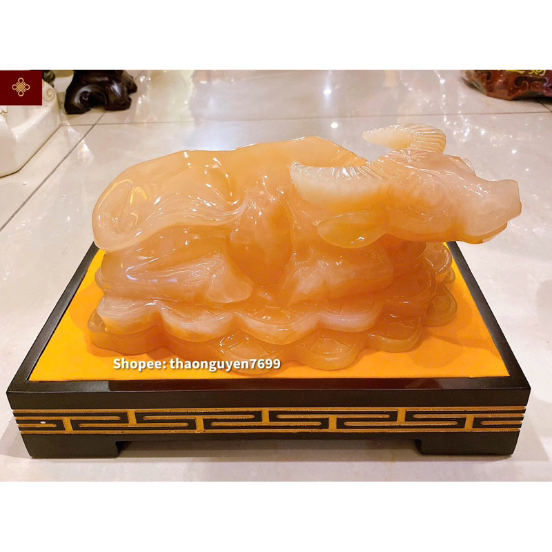 Tượng trâu phong thuỷ đá ngọc hoàng long/xanh ngọc dáng nằm an nhàn (cao 23, dài 32, rộng 21)