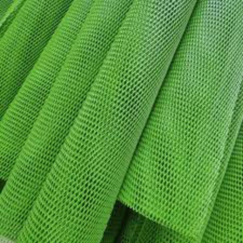 Lưới để làm lồng đẻ cho hồ cá