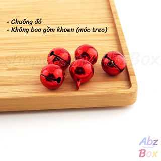 Chuông màu đỏ (1 cái), lục lạc gắn kèm thẻ tên thú cưng