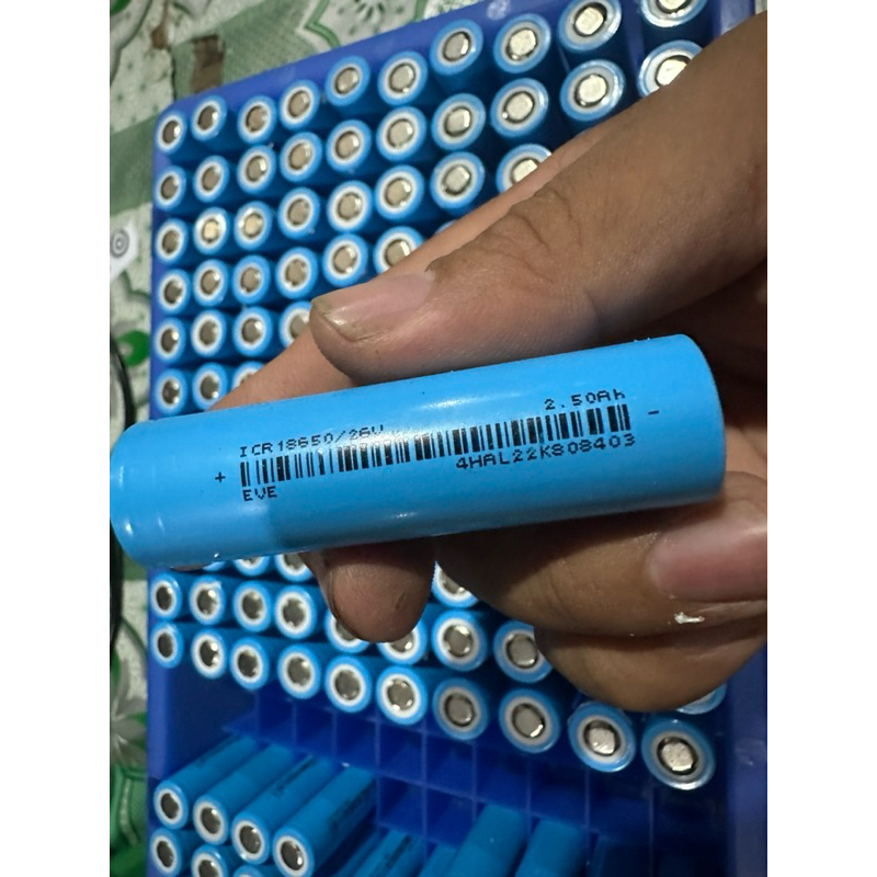 pin 18650 EVE 2500mah pin tháo khối gần như mới nội trỡ 18