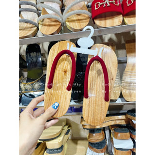 Guốc quai kẹp đỏ đen - Mộc mây store