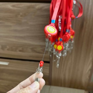 Dây Đeo Thẻ Kèm Móc Co Rút Thông Minh Mặt Cười - Chất Lụa Bóng, Nhiều Màu, Tiện Lợi | VPP Đặng Ngoan