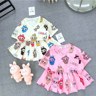 (2-12 tuổi) Bộ váy xếp ly kèm áo in full hình Labubu cho bé gái KHÔNG KÈM GẤU