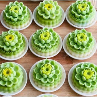 Khuôn silicon 4D hình hoa sen 8 cm dày dặn sắc nét  làm bánh rau câu ,  chè trôi nước , nến, xôi hoa đậu  ( mẫu 2024)