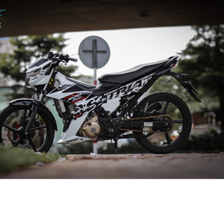 Tem rời satria trắng đen