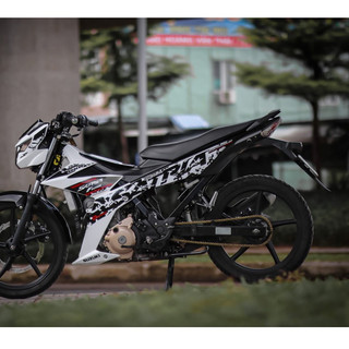 Tem rời satria trắng đen