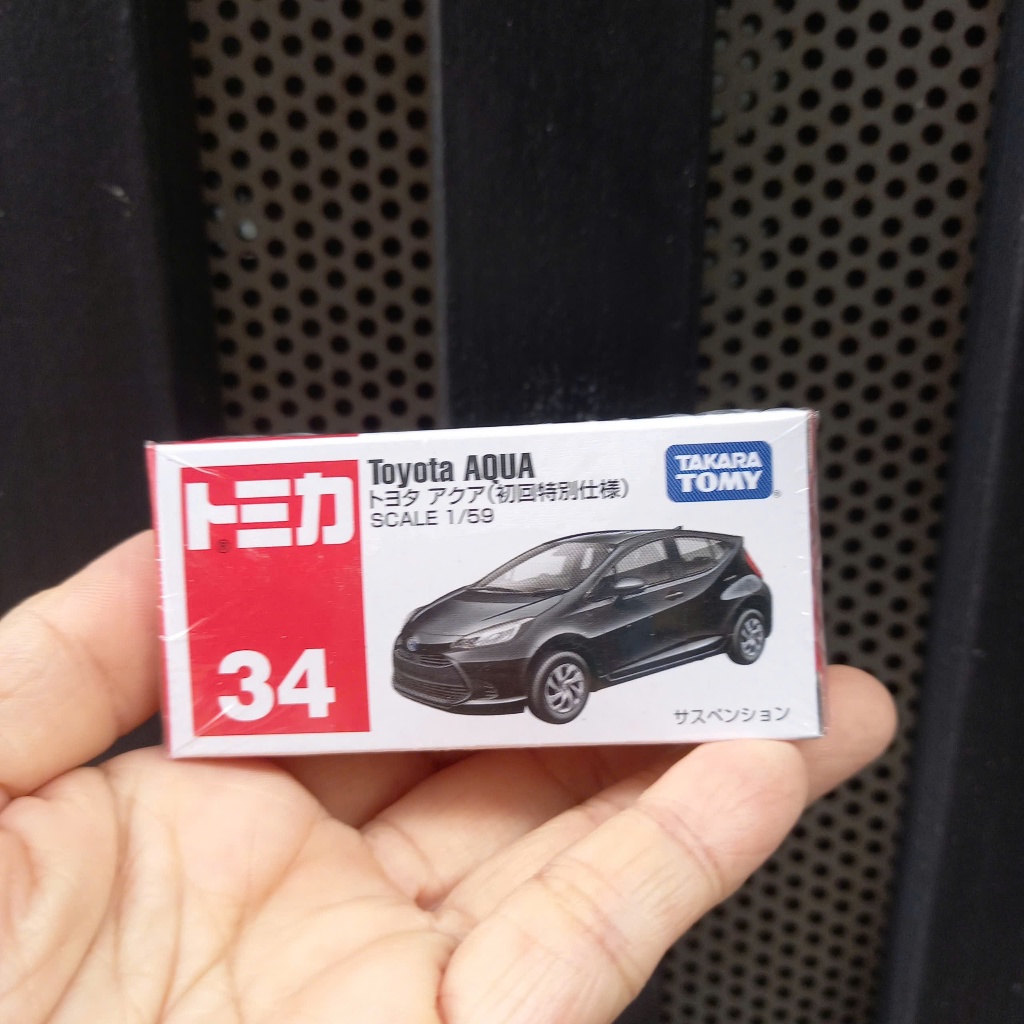 Xe mô hình tomica, No.34 Toyota Aqua (new seal) (đen)