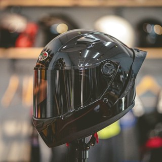 [Giá kho] Mũ bảo hiểm Fullface AGU đen bóng Limited phiên bản kính đen kèm đuôi gió Pista - Nón Fullface AGU đen bóng