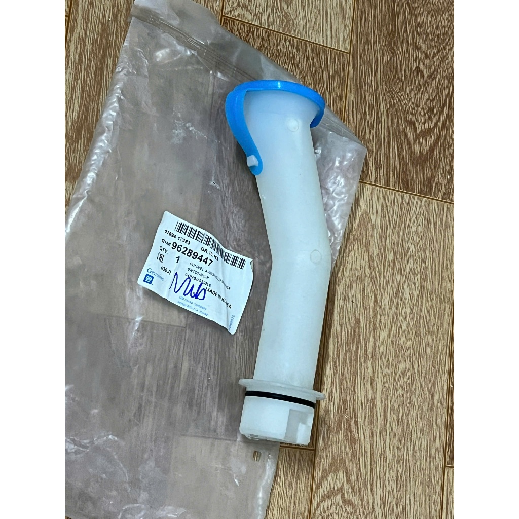cổ bình nước rửa kính Nubira ( HQ )