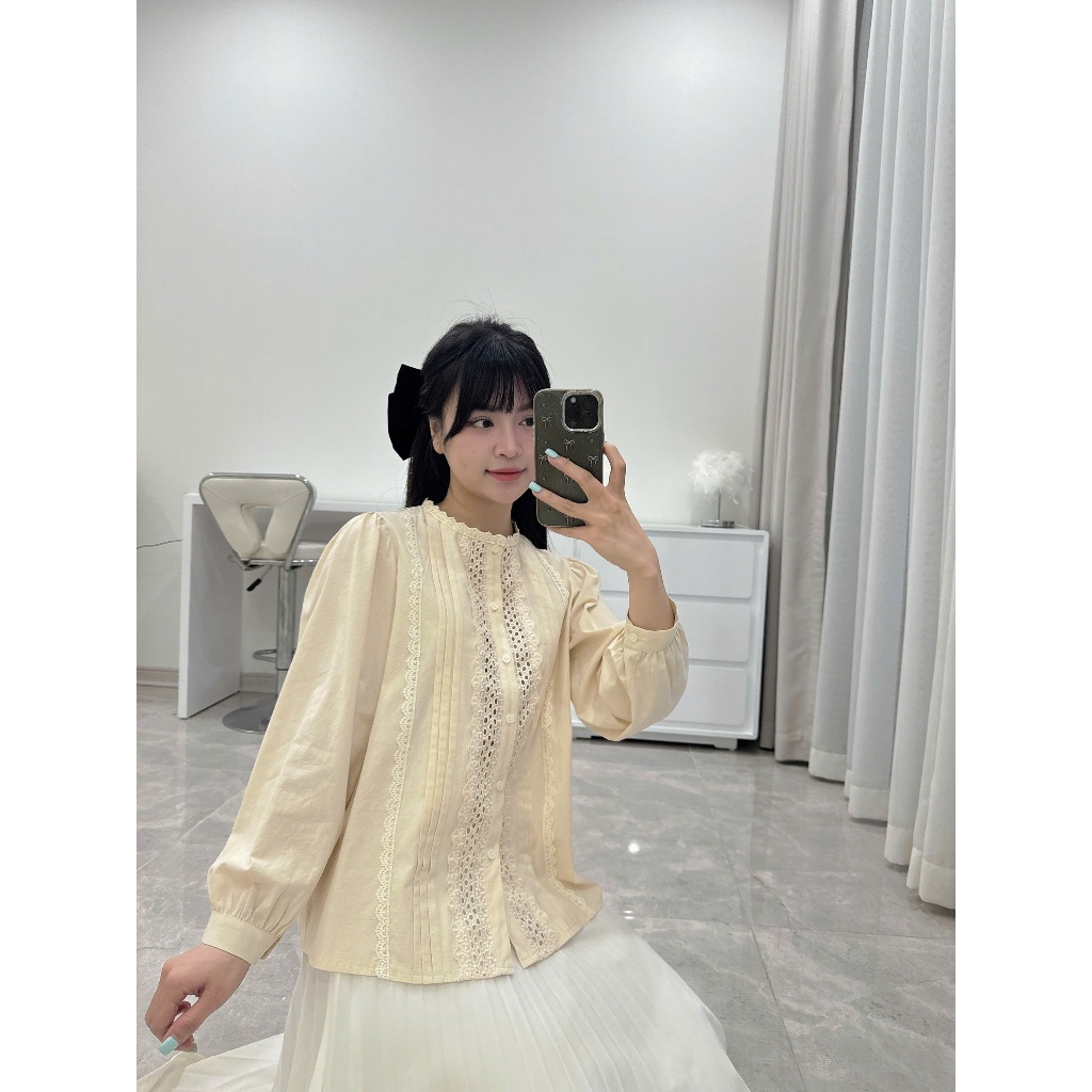 Áo sơ mi dài tay cổ tròn, áo sơ mi nữ thân áo phối ren xếp ly phong cách HQ by Cimie Closet
