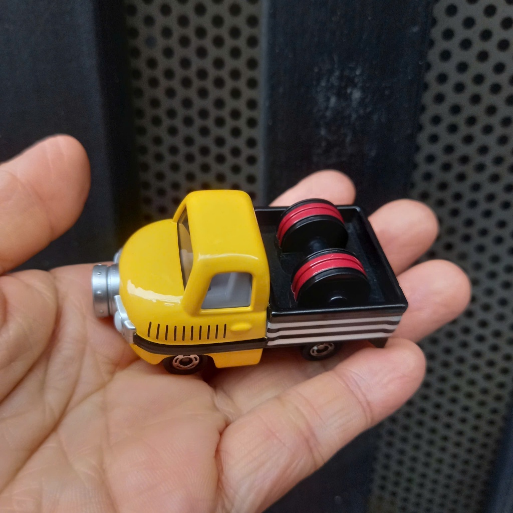 Đồ Chơi Xe Mô Hình Tomica Không Hộp, Minion