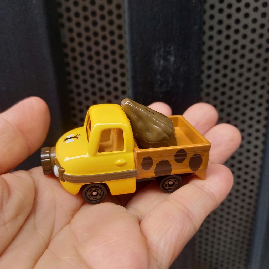 Đồ Chơi Mô Hình Xe Tomica Không Hộp, Minion