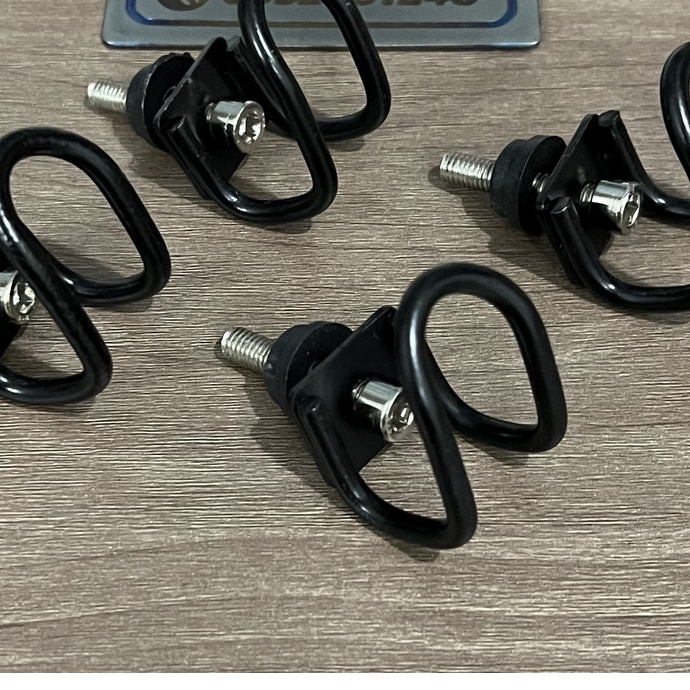 Móc treo xe máy Kiểu Vuông,Chữ U Inox sơn đen- 1 cái