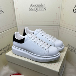  Giày Alexander MC Queen trắng gót đen cao cấp giày MCQ thể thao nam nữ hàng quảng châu độn đế full phụ kiện 