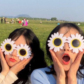 Mắt kính cute sống ảo dễ thương