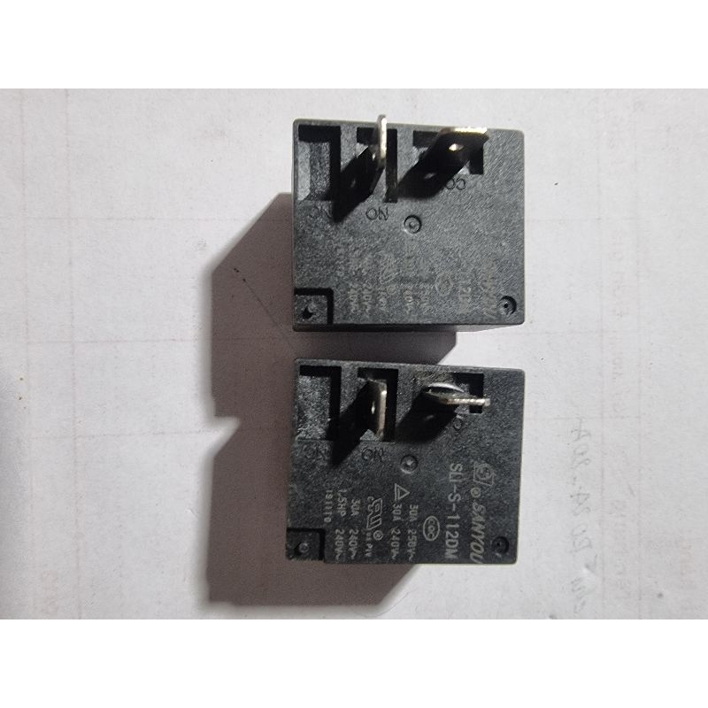 Rơ le 12v - 30A