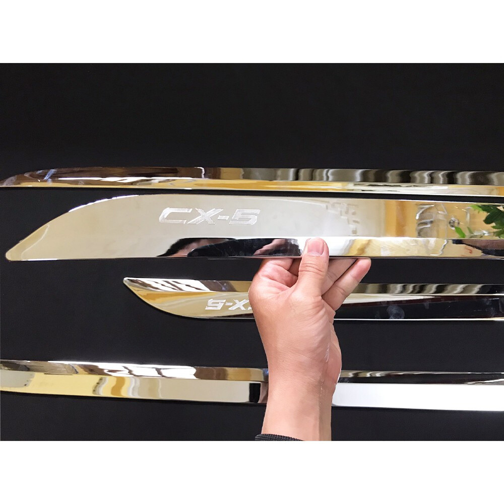 Ốp nẹp sườn hông xe Mazda Cx5, CX-5 2018- 2022, 2023, 2024 Nẹp hông xe Mazda Cx5 Hàngcao cấp