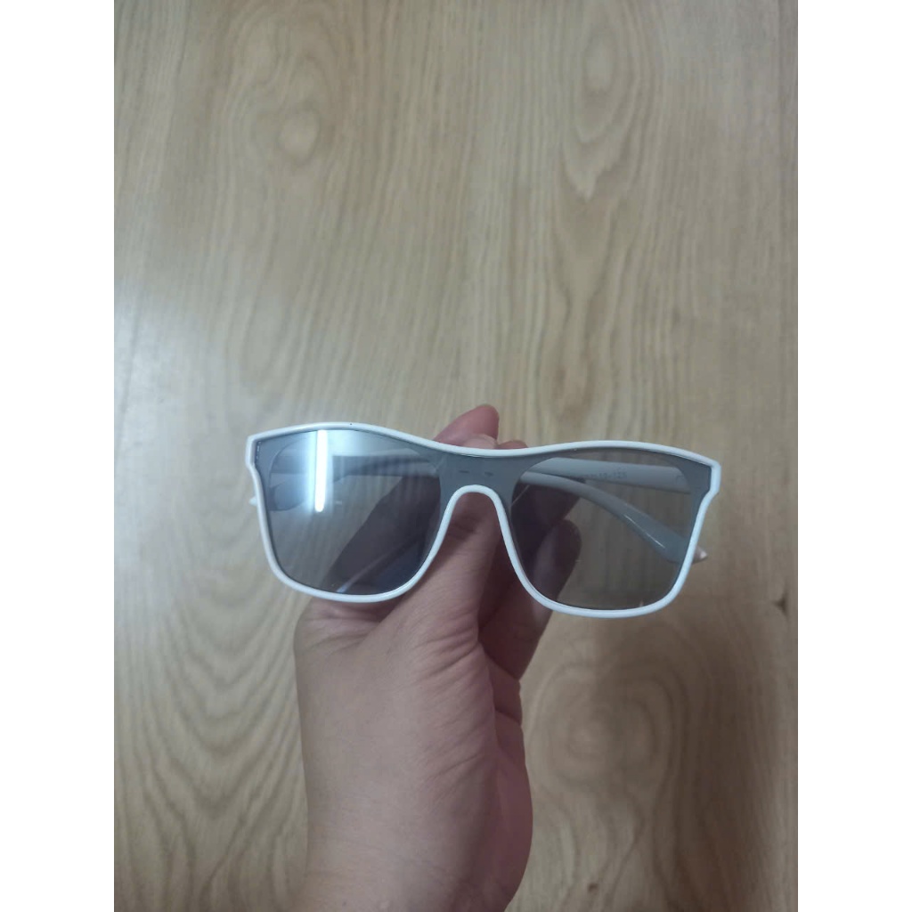 mắt kính trắng MS10