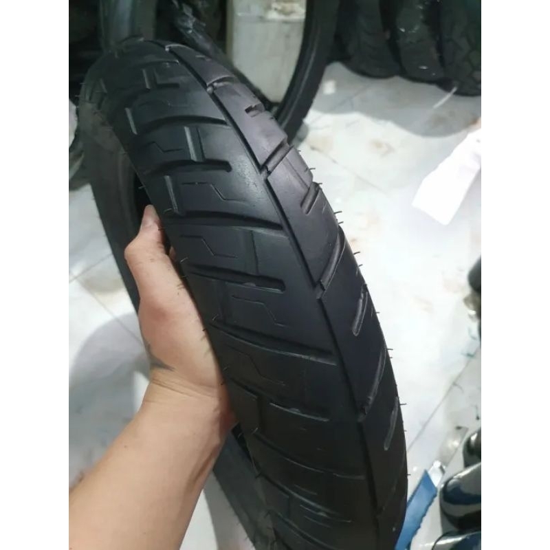 vỏ lốp 110/80-14 michelin city cao cấp chính hảng dành cho xe tay ga. vỏ củ tháo xe còn đẹp ,gắn var