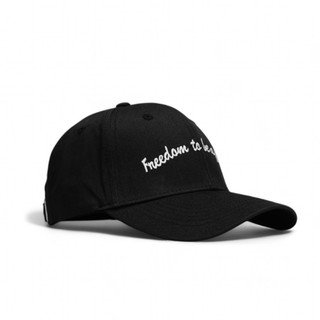 Nón lưỡi trai đen thêu chữ slogan Freedom to be a fool phong cách basic đơn giản form cứng nam nữ