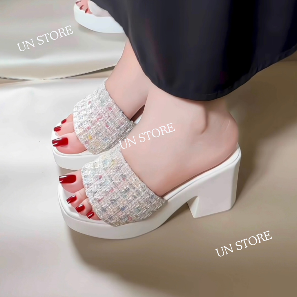 Dép đế xuồng PU quai vải bản ngang phối hoa văn thời trang, đế vuông cao 8 phân USD047 Un Store