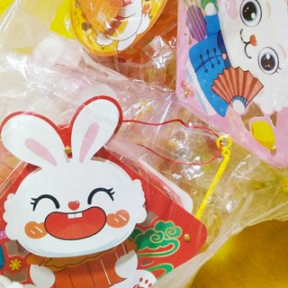 Lồng đèn trung thu Thỏ hoạt hình đáng yêu đã lắp ráp (nhiều mẫu) có kèm đèn và tay cầm