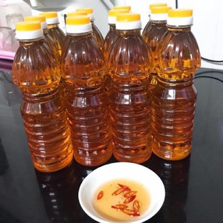 NƯỚC MẮM NHĨ CÁ CƠM ĐỀ GI – ĐẶC SẢN BÌNH ĐỊNH (Chai 500ml)