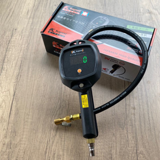 Bơm xe có đồng hồ điện tử , đo lốp xe ô tô , chính xác chắc chắn ,tay bơm tích hợp 3 trong 1 bơm xả đo áp suất