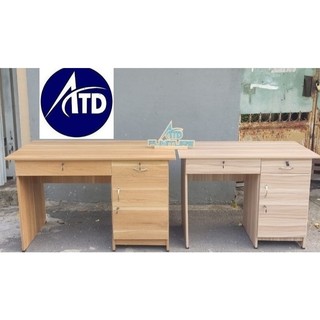 BÀN LÀM VIỆC VÁN ÉP CÔNG NGHIỆP PHỔ BIẾN HIỆN NAY