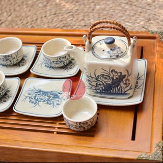 Bộ ấm chén uống trà Bát Tràng men rạn cổ vẽ sen dáng vuông