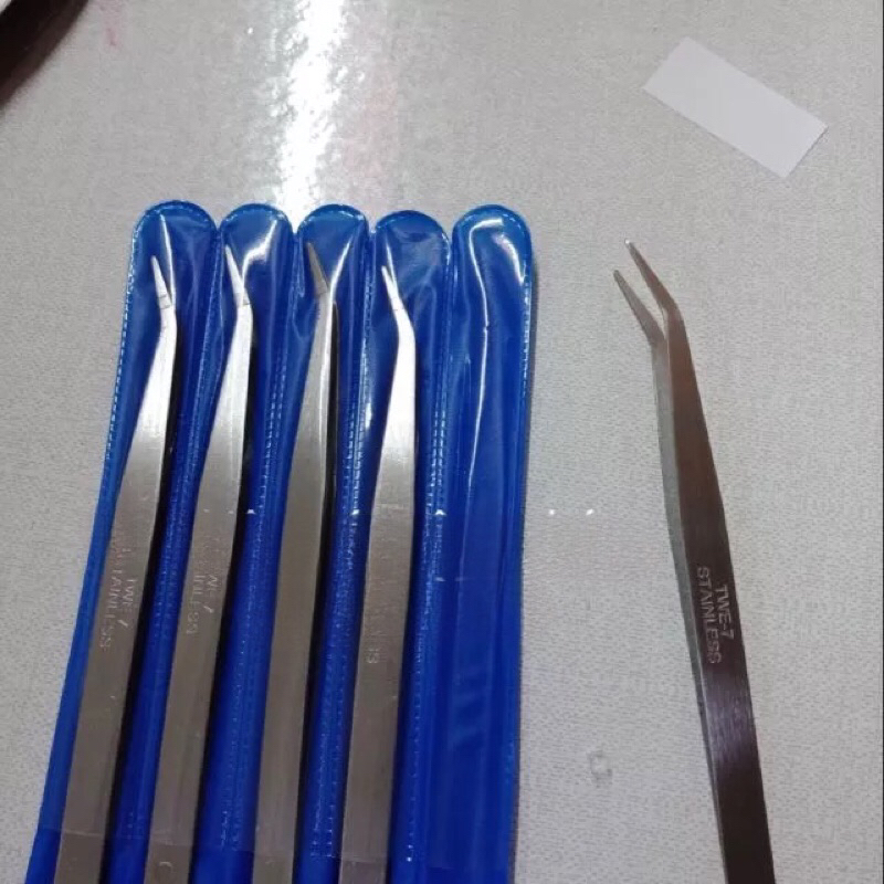 Nhíp gắp chỉ máy khâu(giá 15k /1chiếc)