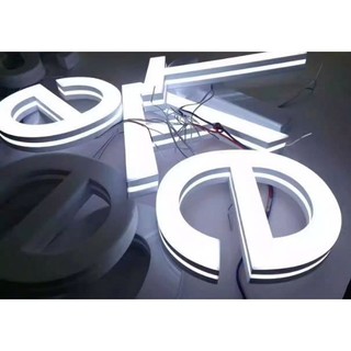 Chân chữ 3D