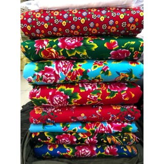 Vải chăn con công màu đỏ( khổ vải 1,6m)