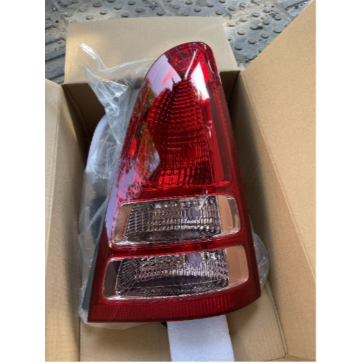 Đèn hậu Innova 05 - 07 , oem