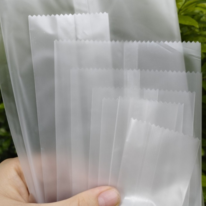 100 Túi  nilon TRẮNG MỜ  đựng bánh kẹo hàn miệng đựng bánh kẹo