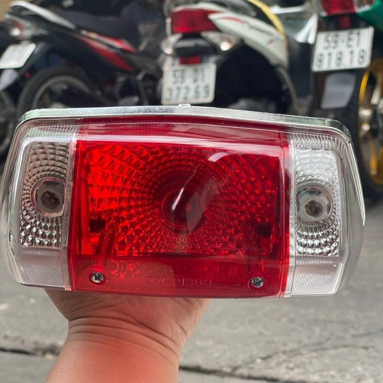 (HÀNG ĐẸP ) - ĐÈN LÁI ( ĐÈN HẬU ) XE MAX 3 ( TRUNG QUỐC )