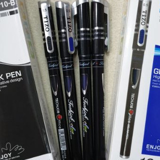Bút Bi Nước TIZO 0.5mm (Hộp 12 Cái)