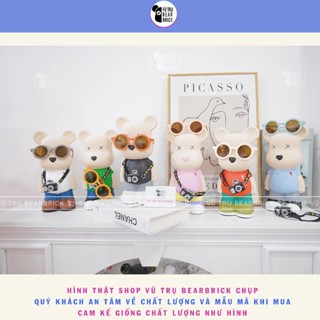 Tượng Gấu Mini Decor Trang Trí - Gấu Du lịch - Size 28 cm  - tặng mắt kính, máy ảnh kèm theo