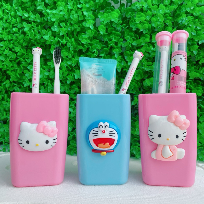 Ly cốc đựng bàn chải Hello Kitty - Doremon Doraemon