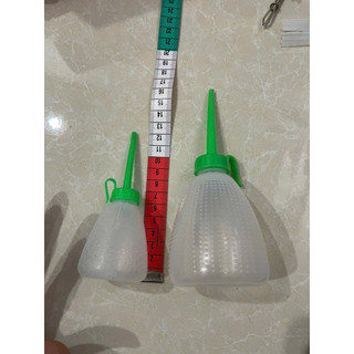 Vịt đựng dầu máy 70ml và 180ml, dày và bền