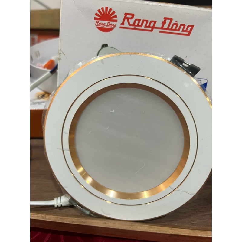 Đèn LED Âm trần Rạng Đông  7W ,9w Viền Vàng