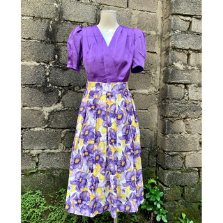 Đầm hoa tím nữ hàng thiết kế của Zin desige size S eo 70cm đổ lại
