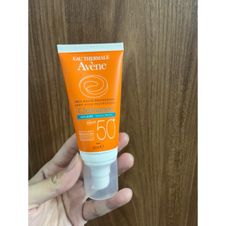 [ĐỌC KĨ MÔ TẢ] KEM CHỐNG NẮNG AVENE CLEANANCE CHO DA DẦU MỤN