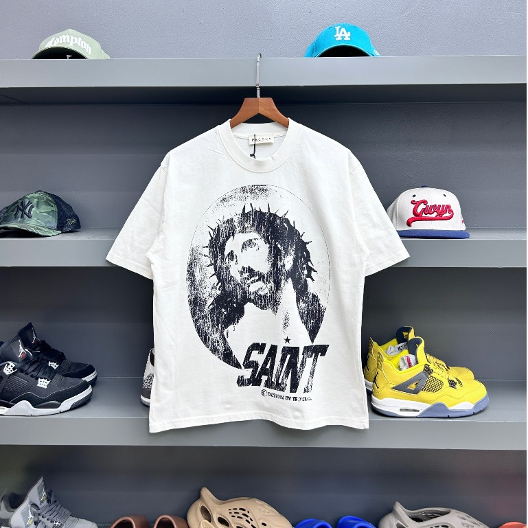 Áo thun oversize SAINT TR7