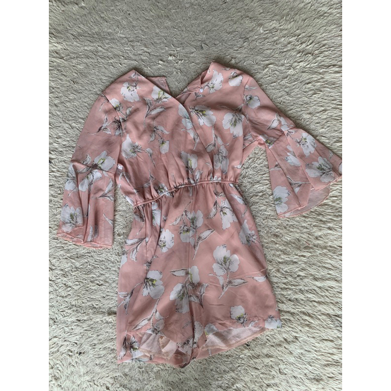 pass jumpsuits jum đùi hoa kiểu 2hand